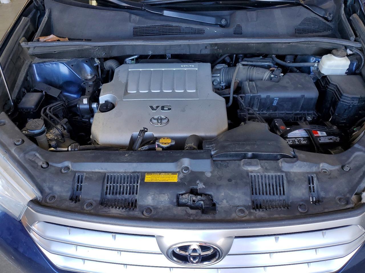 2013 TOYOTA HIGHLANDER