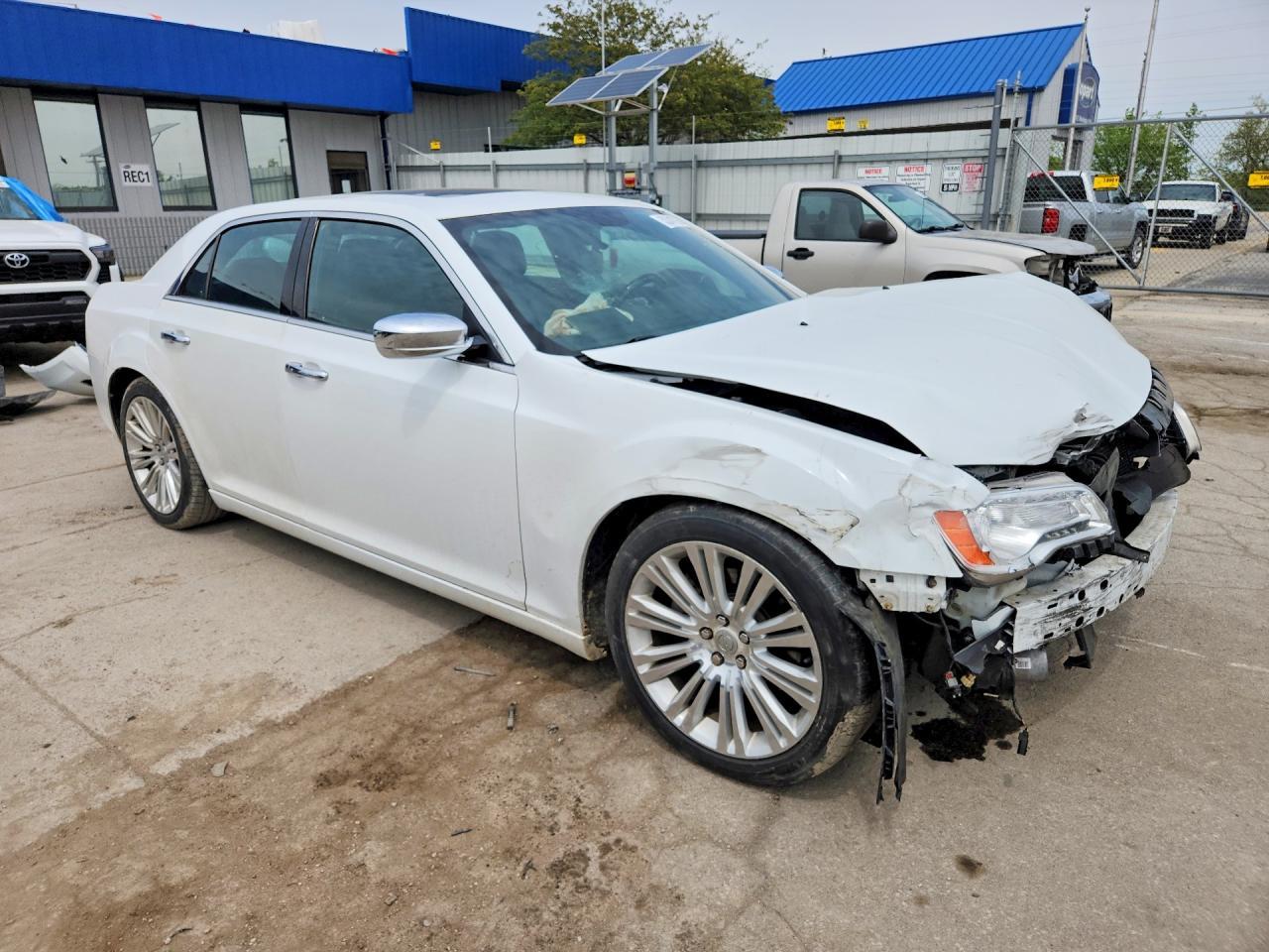 2014 CHRYSLER 300