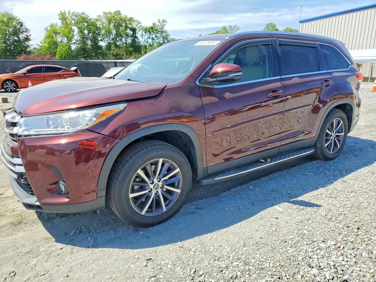 2019 TOYOTA HIGHLANDER