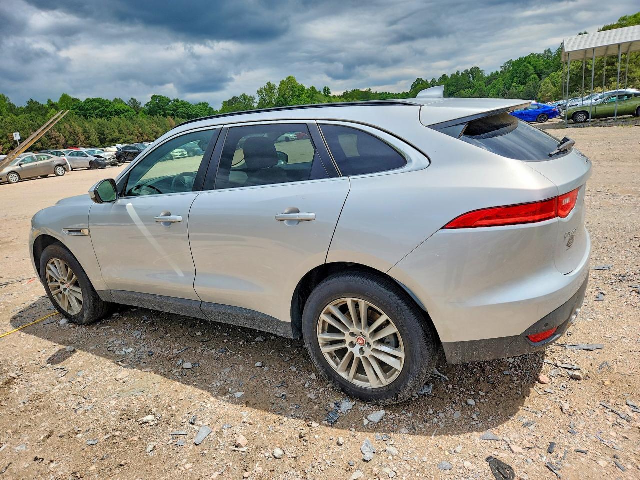 2017 JAGUAR F-Pace