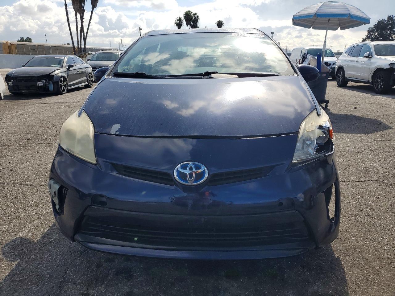 2014 TOYOTA PRIUS