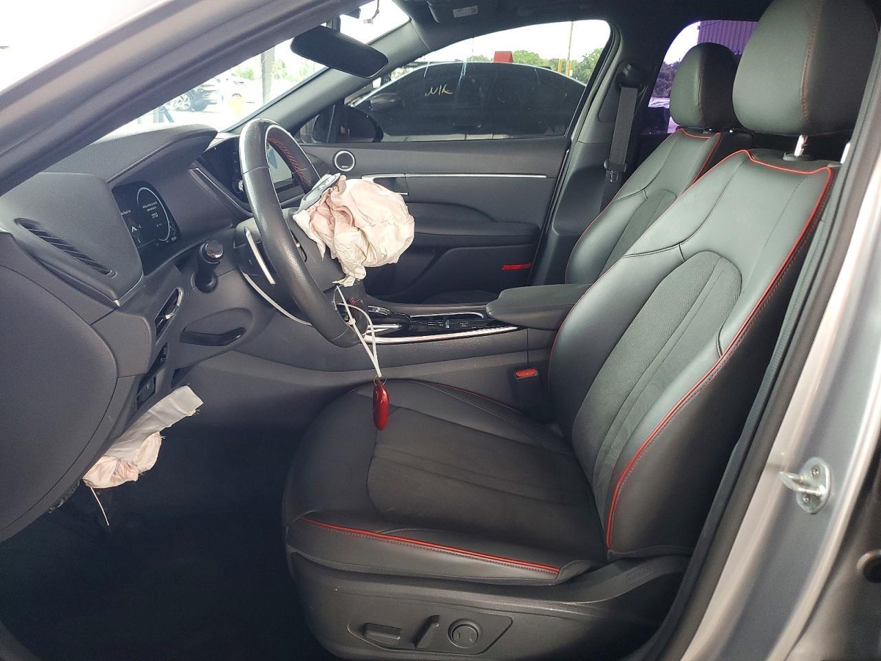 2022 HYUNDAI SONATA