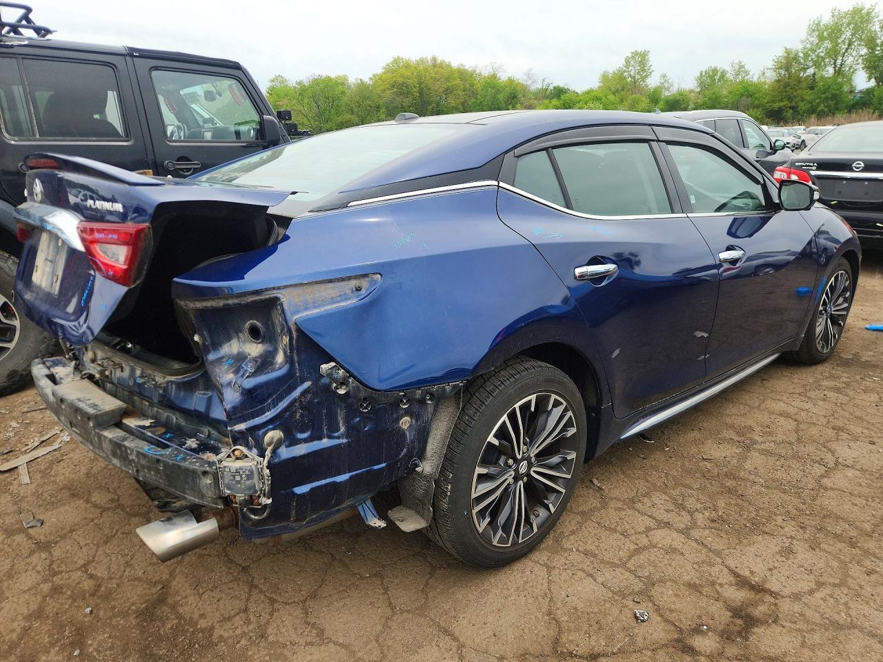 2018 NISSAN Maxima