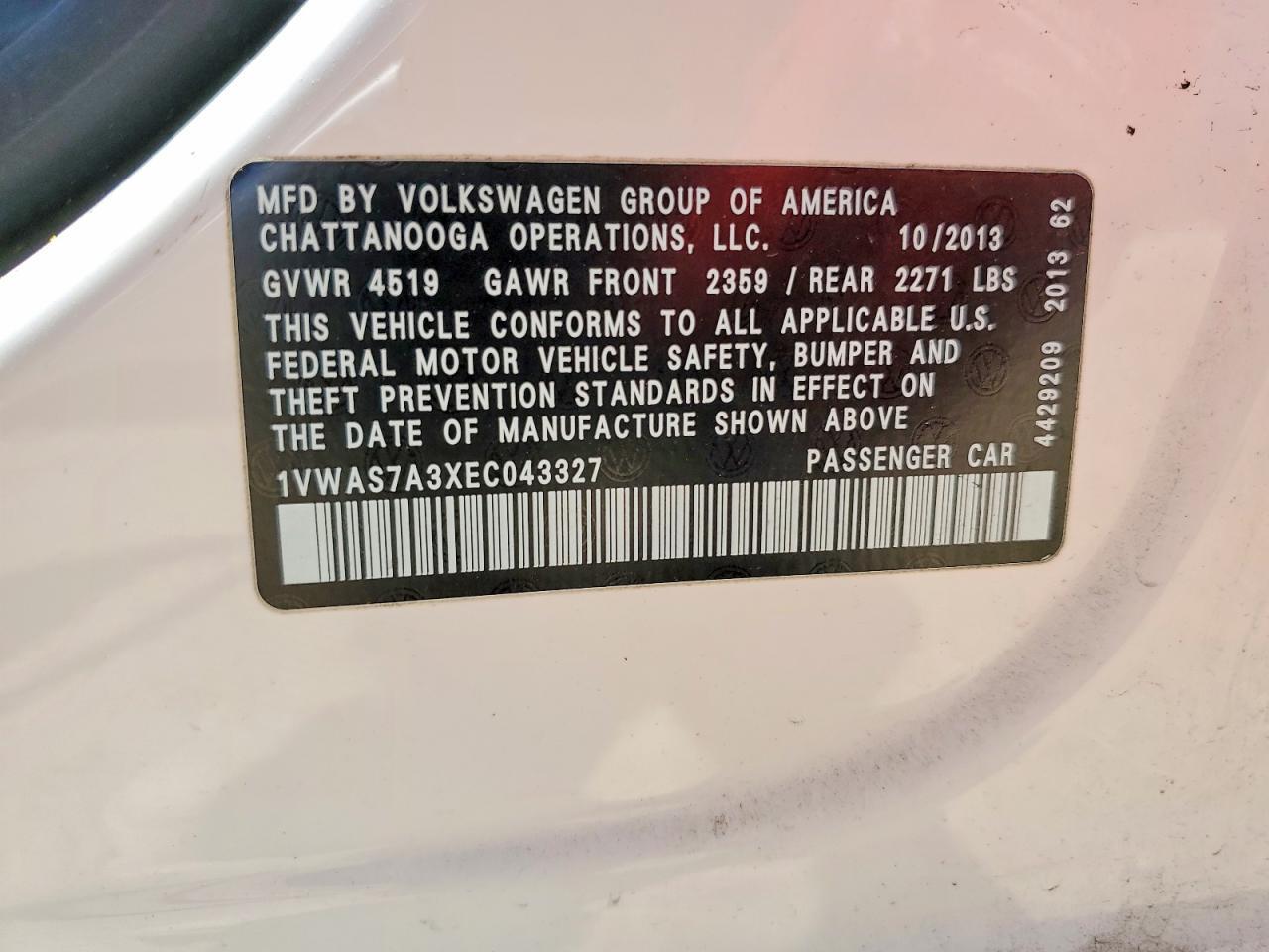2014 VOLKSWAGEN Passat