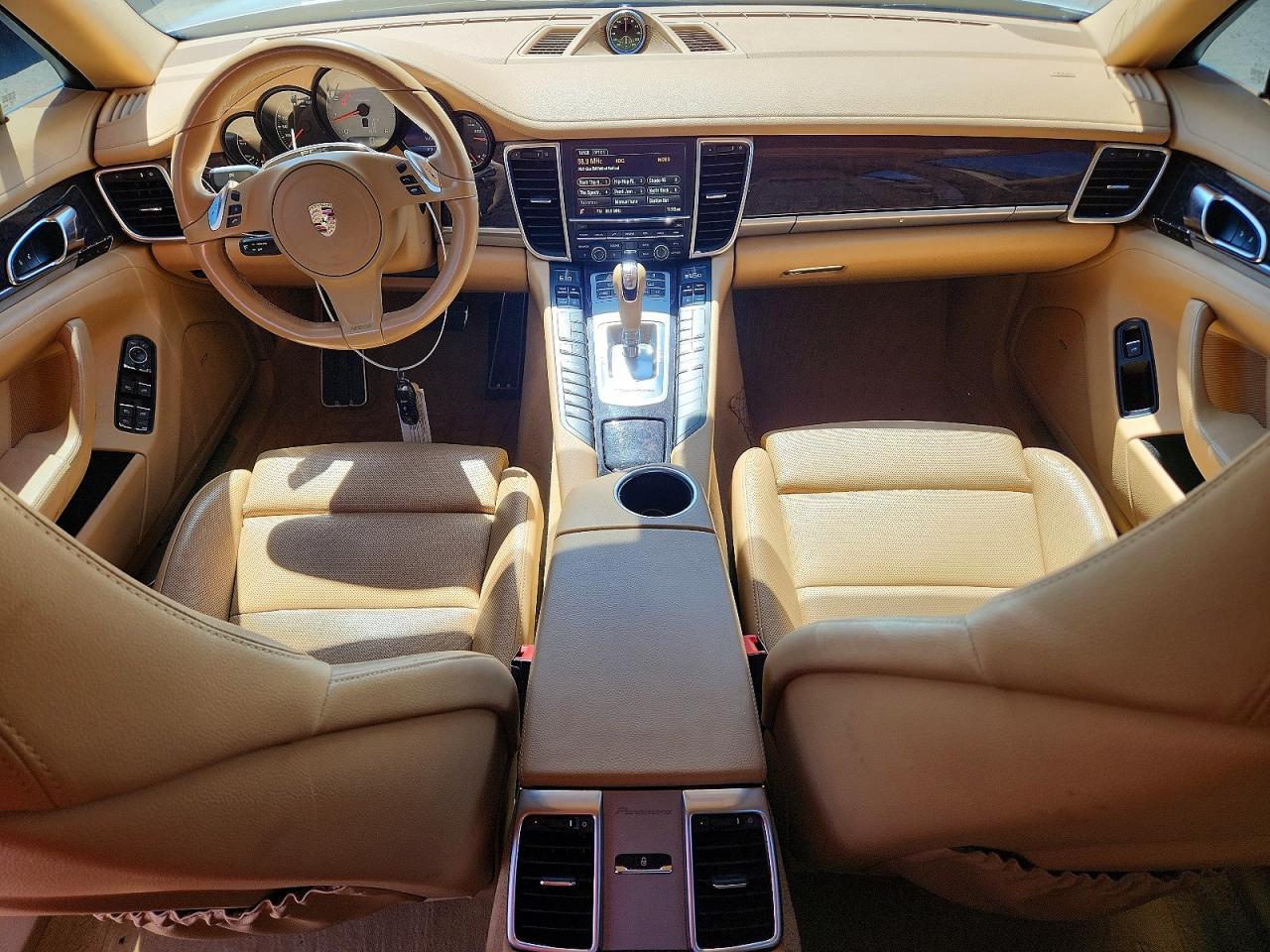 2015 PORSCHE Panamera