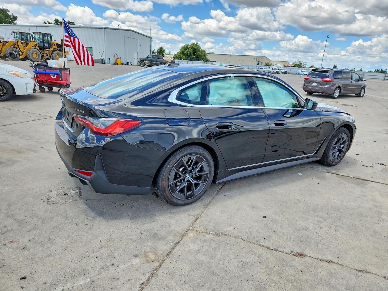 2024 BMW i4