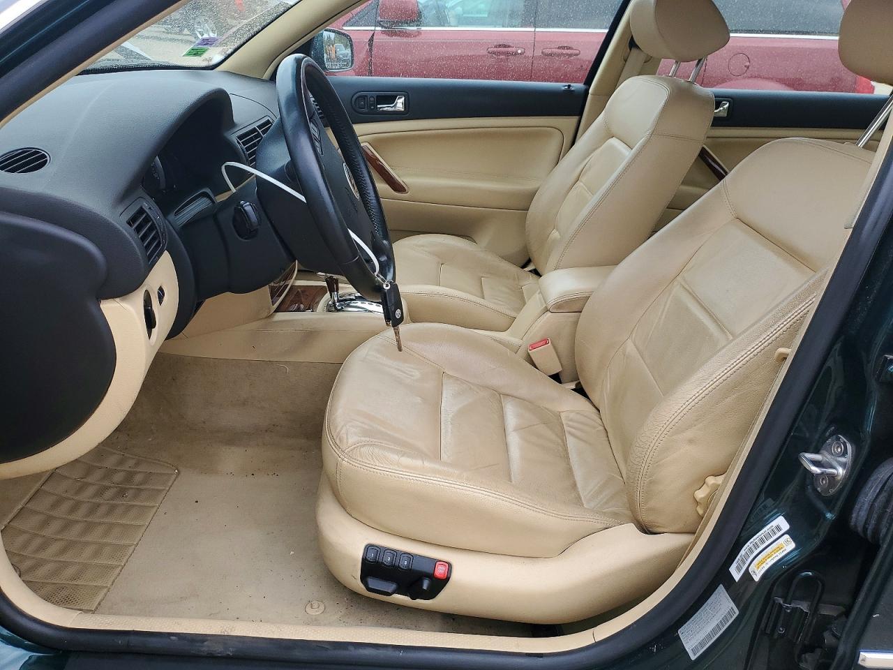 2002 VOLKSWAGEN Passat