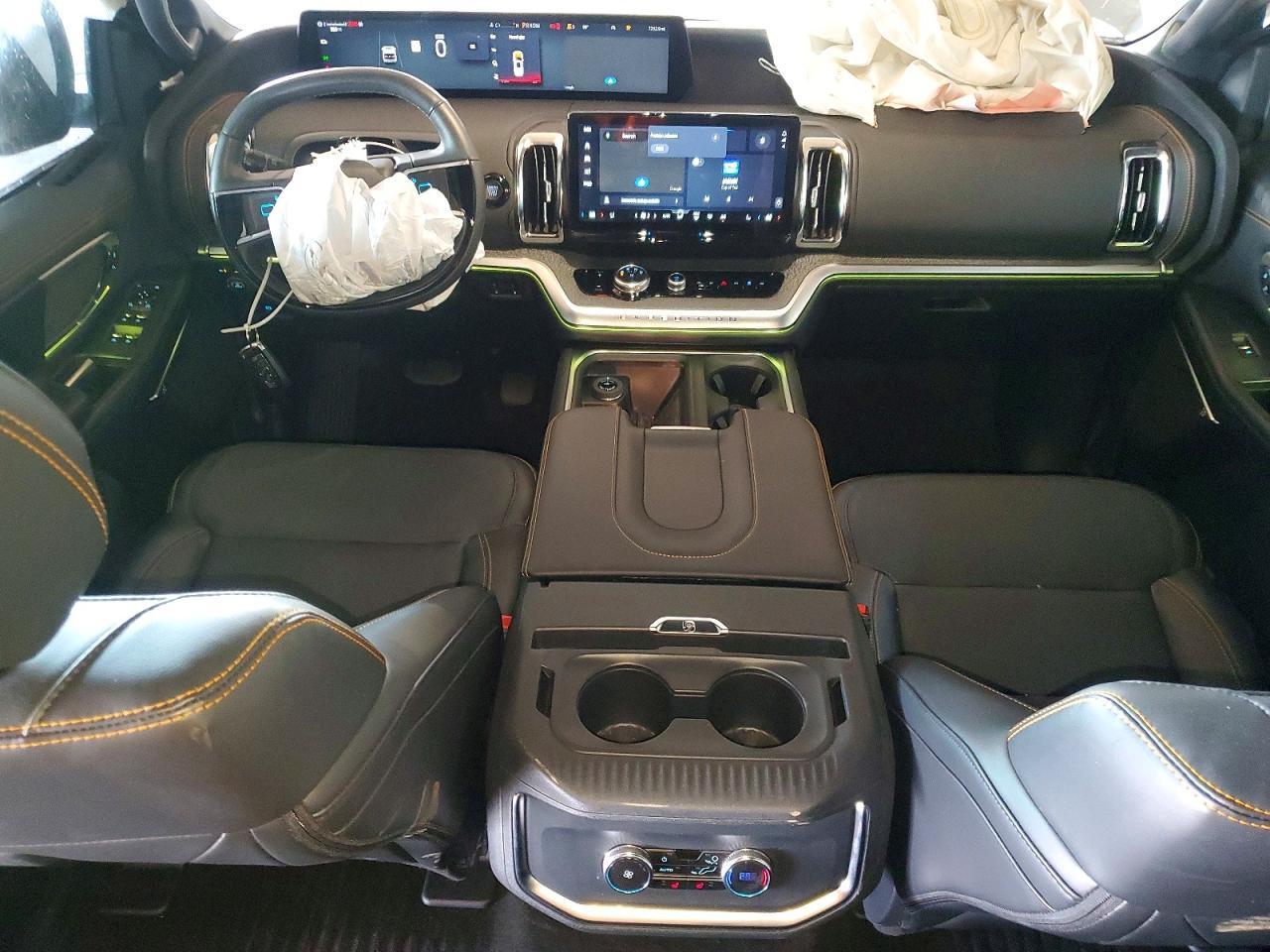2025 FORD Expedition
