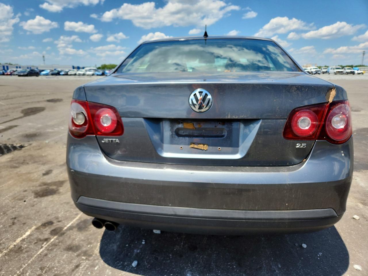 2010 VOLKSWAGEN JETTA
