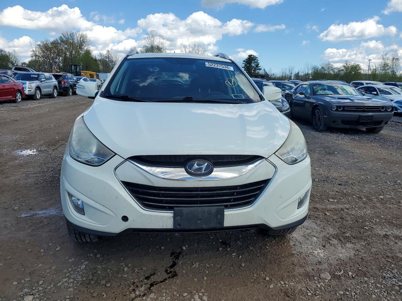 2010 HYUNDAI TUCSON
