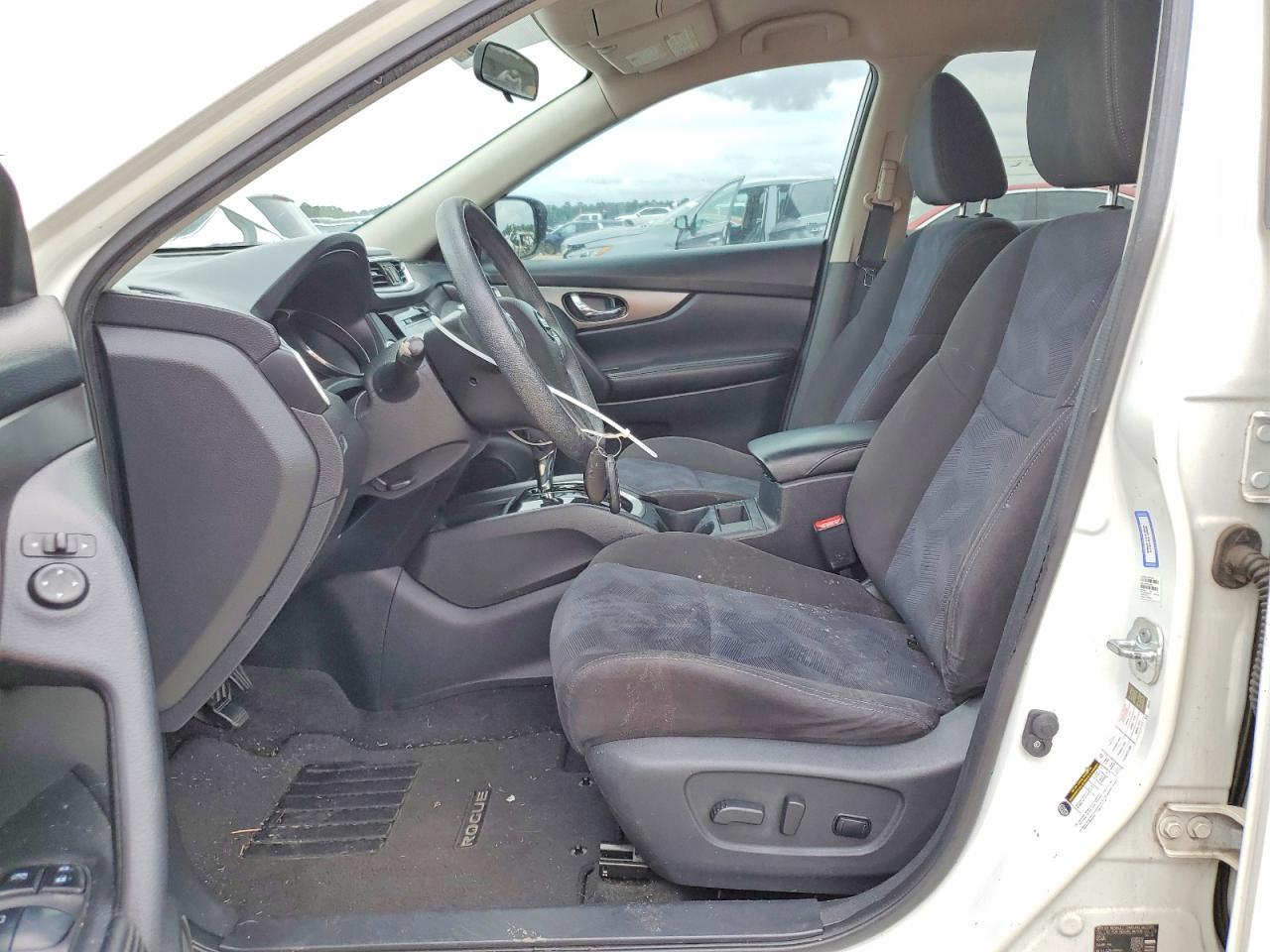 2015 NISSAN ROGUE