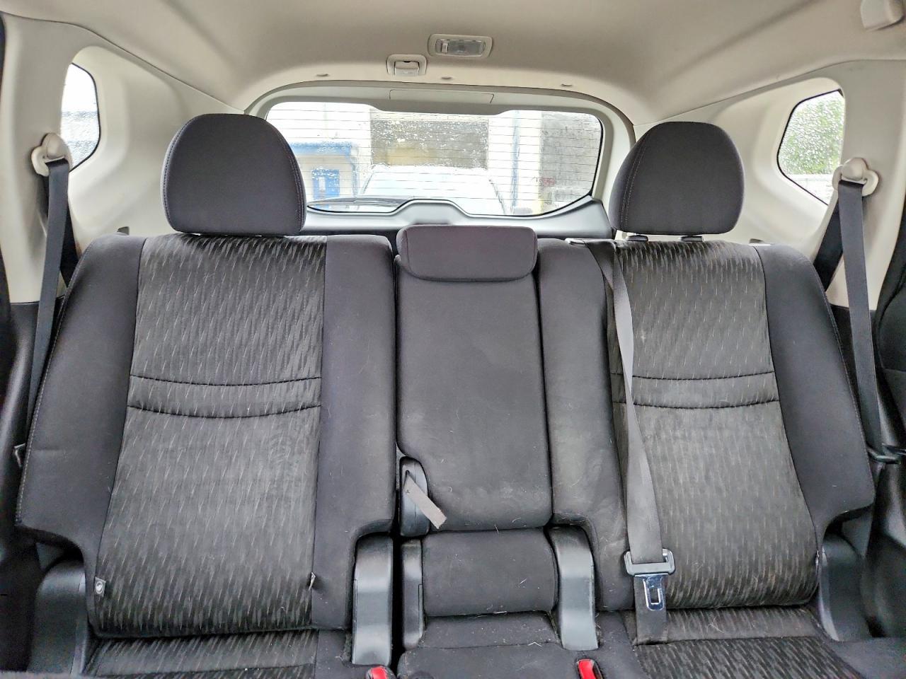 2017 NISSAN ROGUE