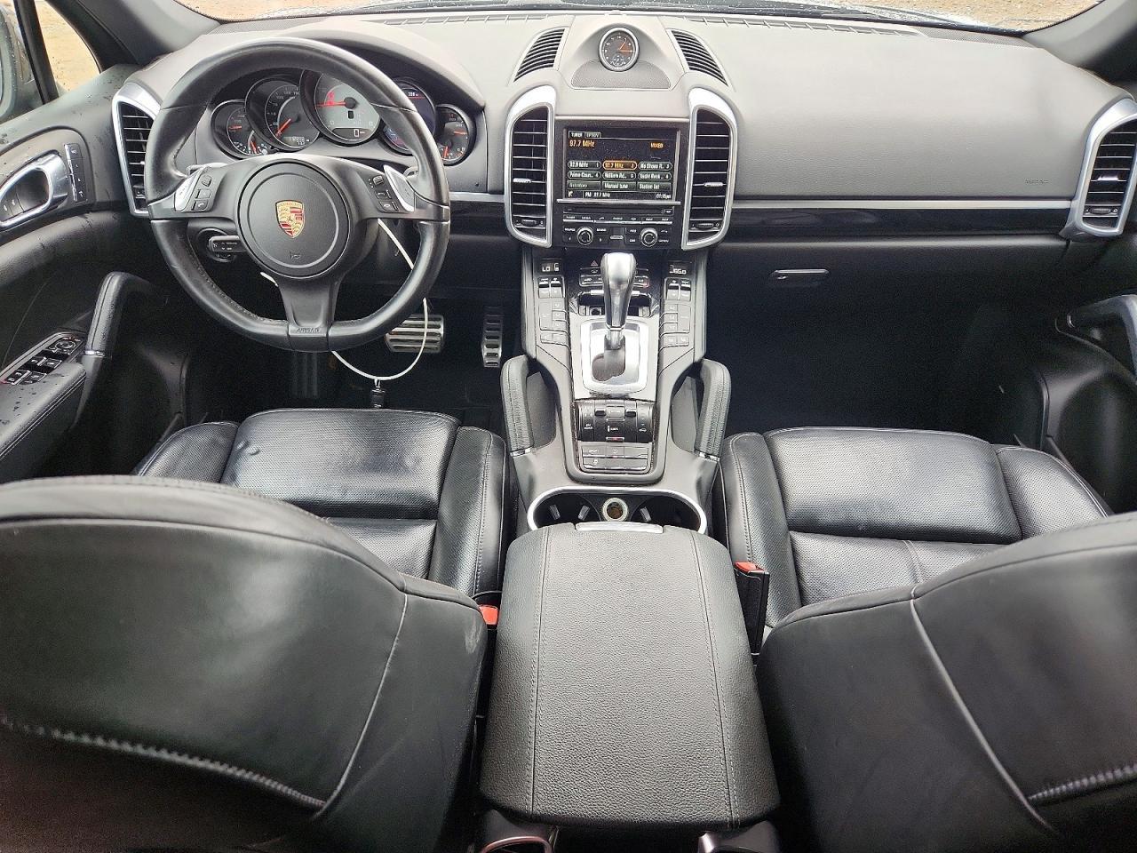 2014 PORSCHE CAYENNE
