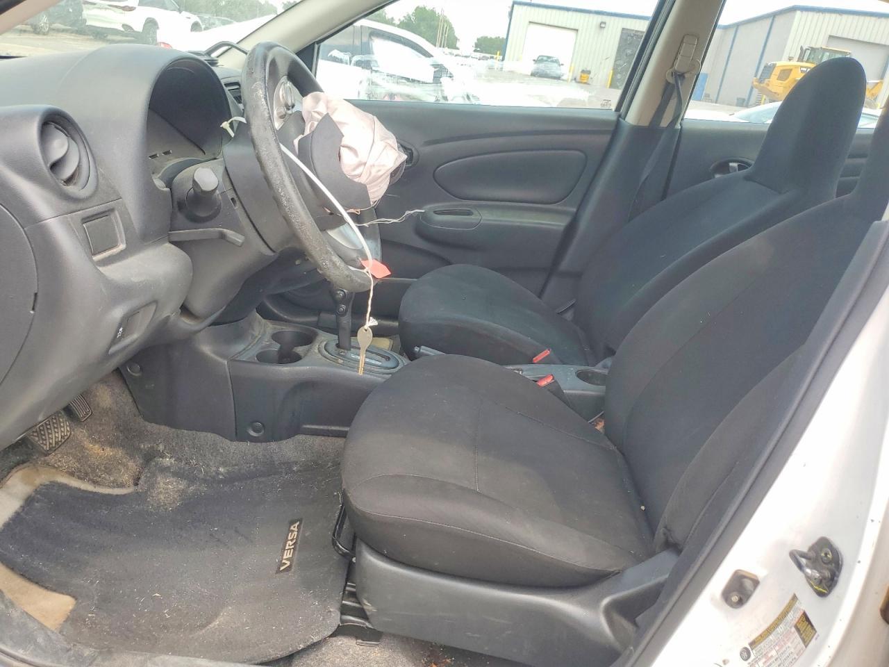 2014 NISSAN VERSA