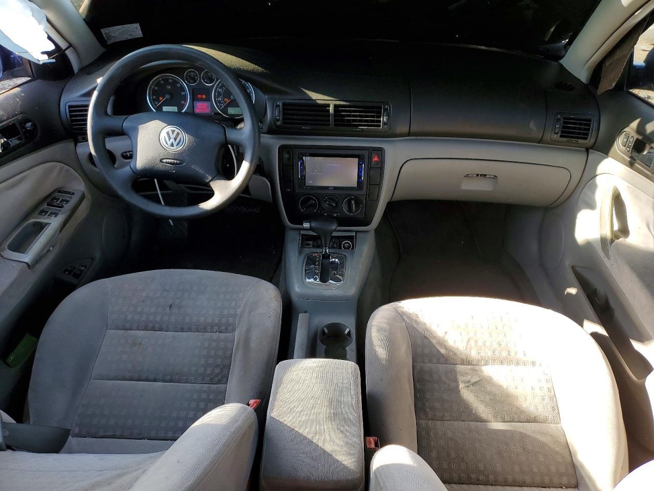 2002 VOLKSWAGEN Passat