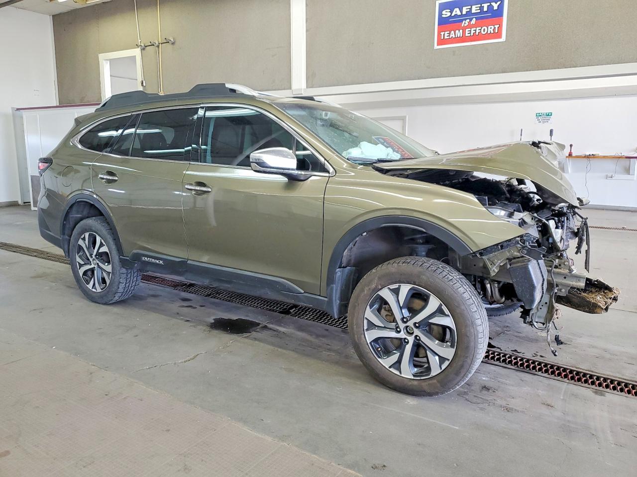 2022 SUBARU Outback