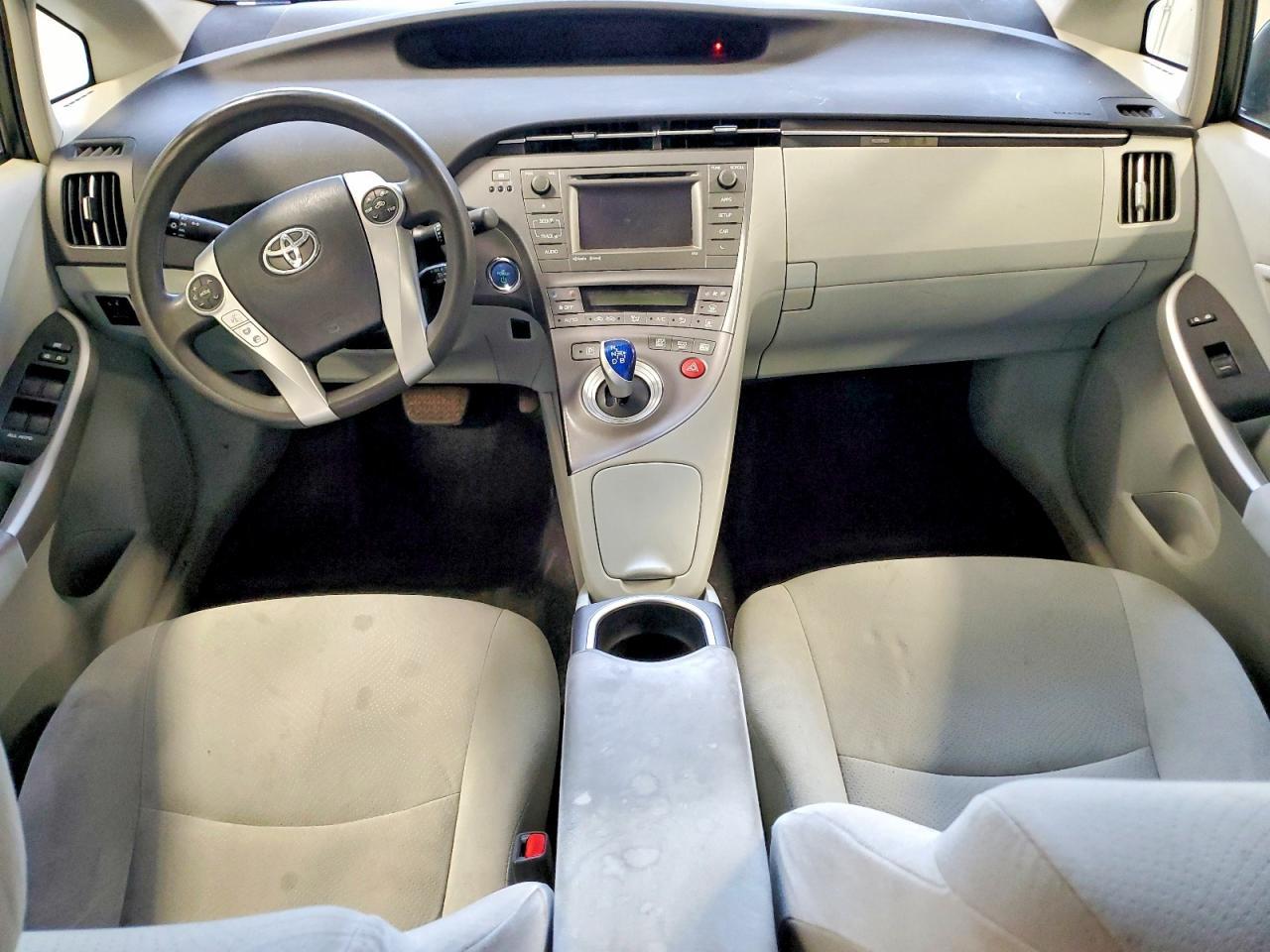 2014 TOYOTA PRIUS