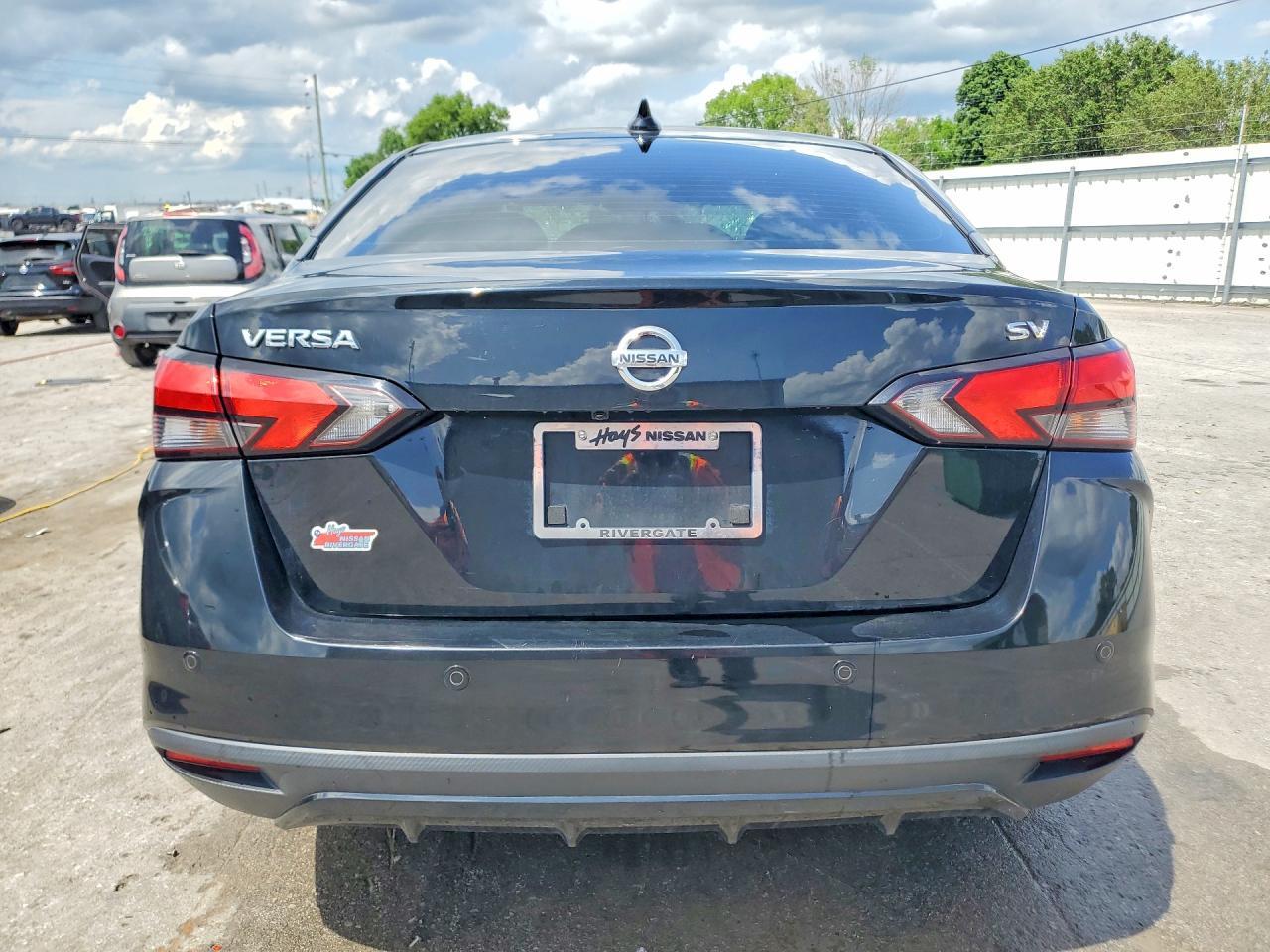 2020 NISSAN VERSA