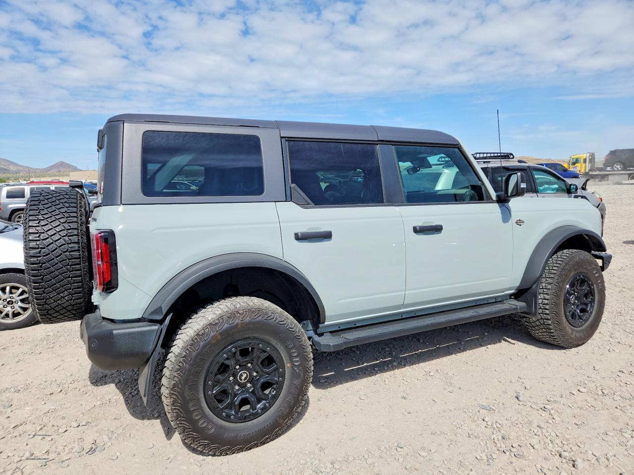 2024 FORD Bronco