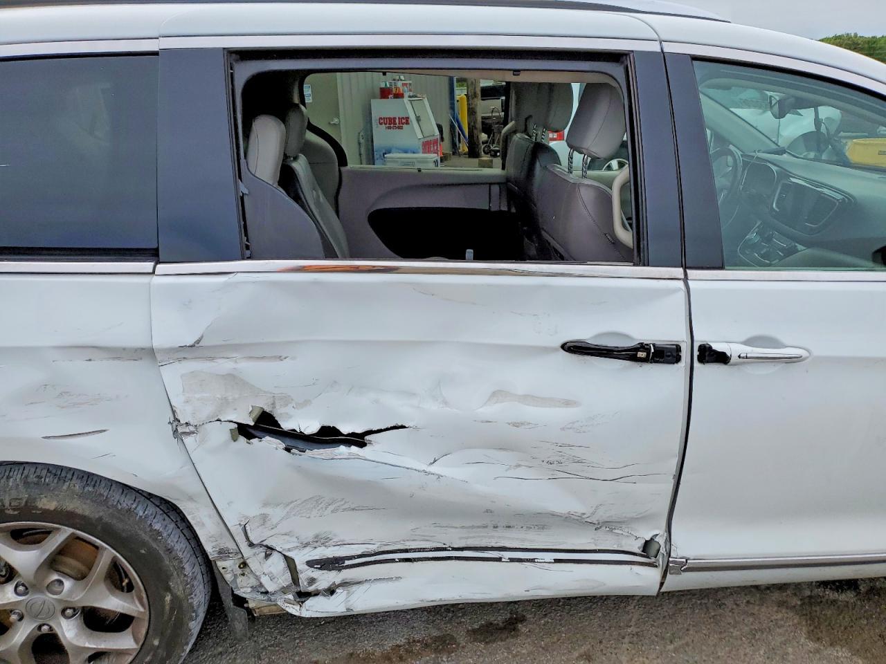 2019 CHRYSLER Pacifica