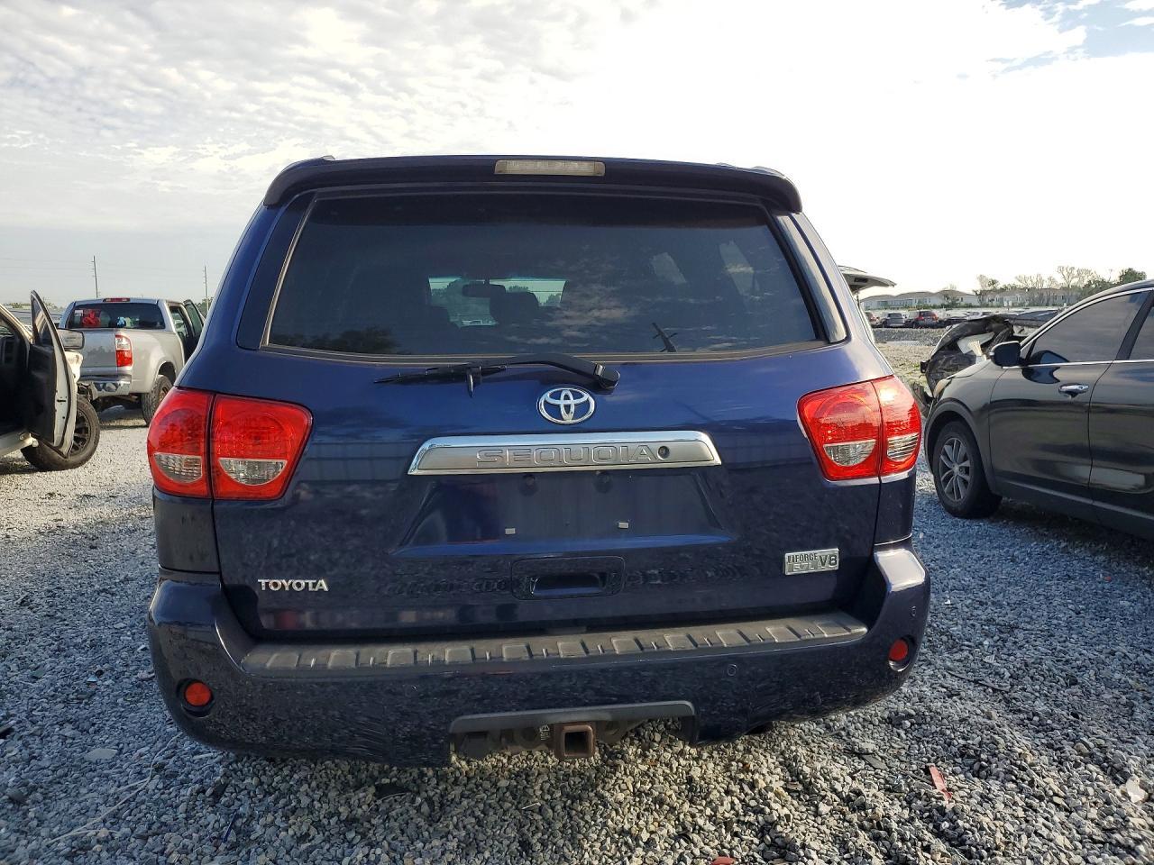 2008 TOYOTA Sequoia
