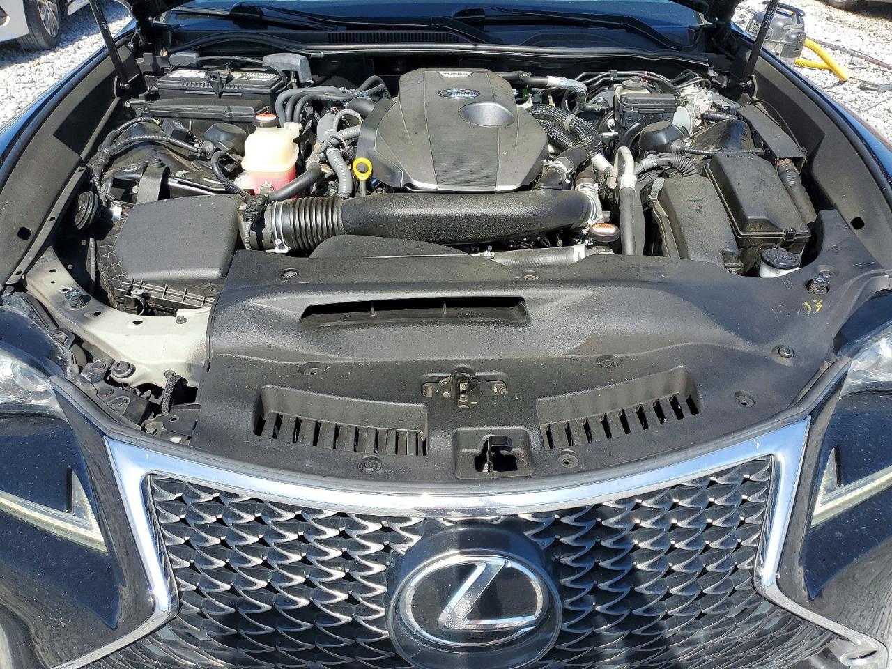 2016 LEXUS RC 200t