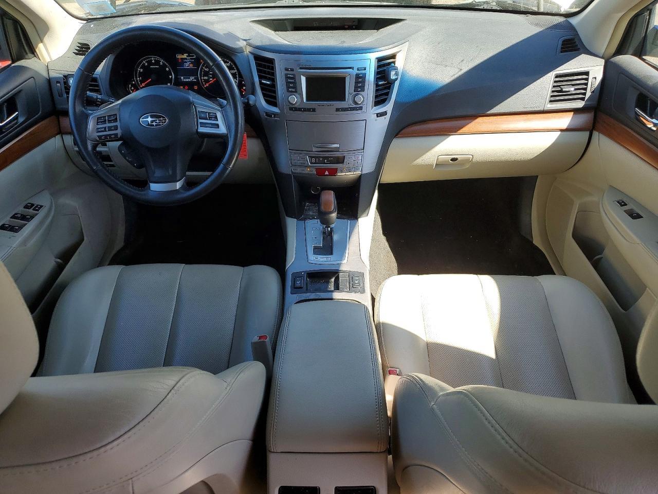 2014 SUBARU Outback