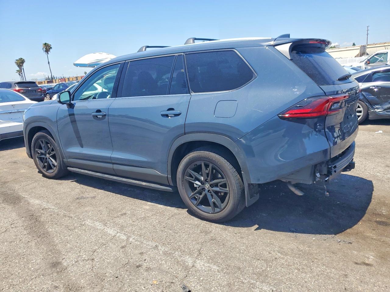 2026 TOYOTA HIGHLANDER