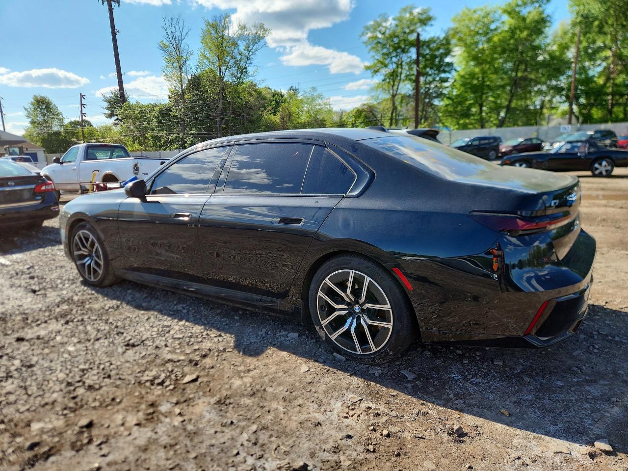 2025 BMW i7