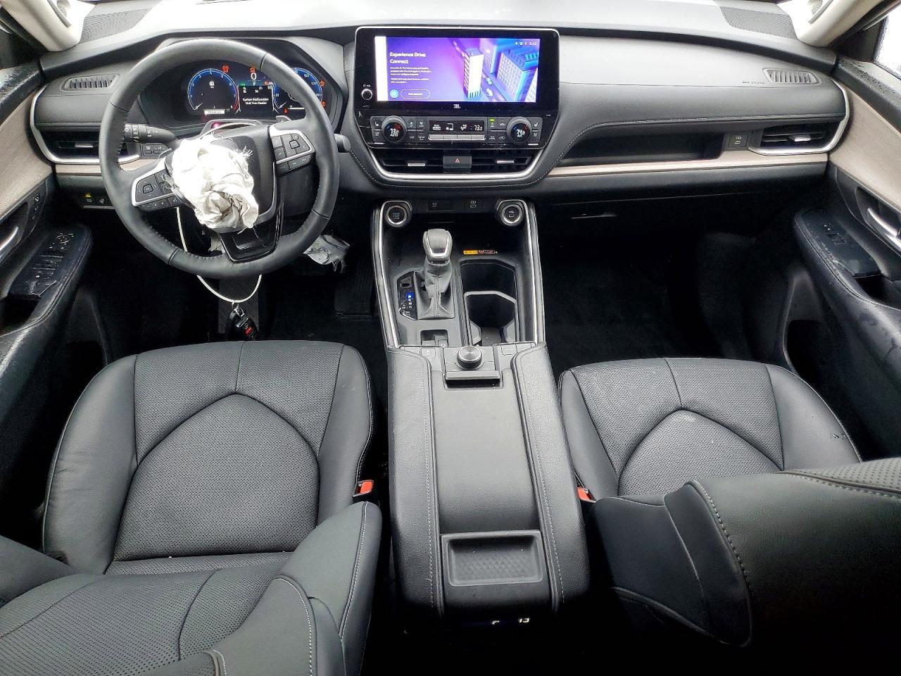 2024 TOYOTA HIGHLANDER