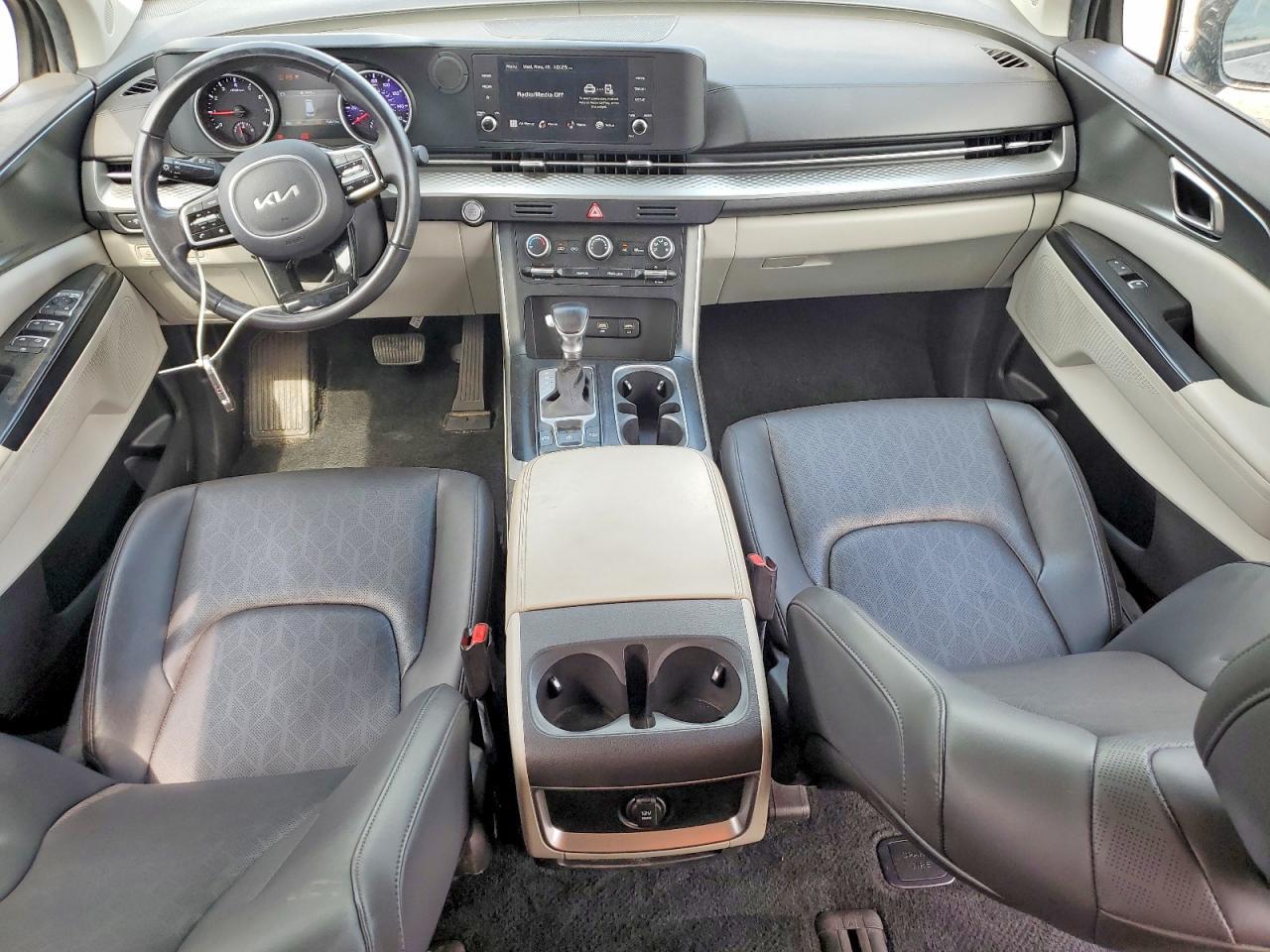 2023 KIA Carnival