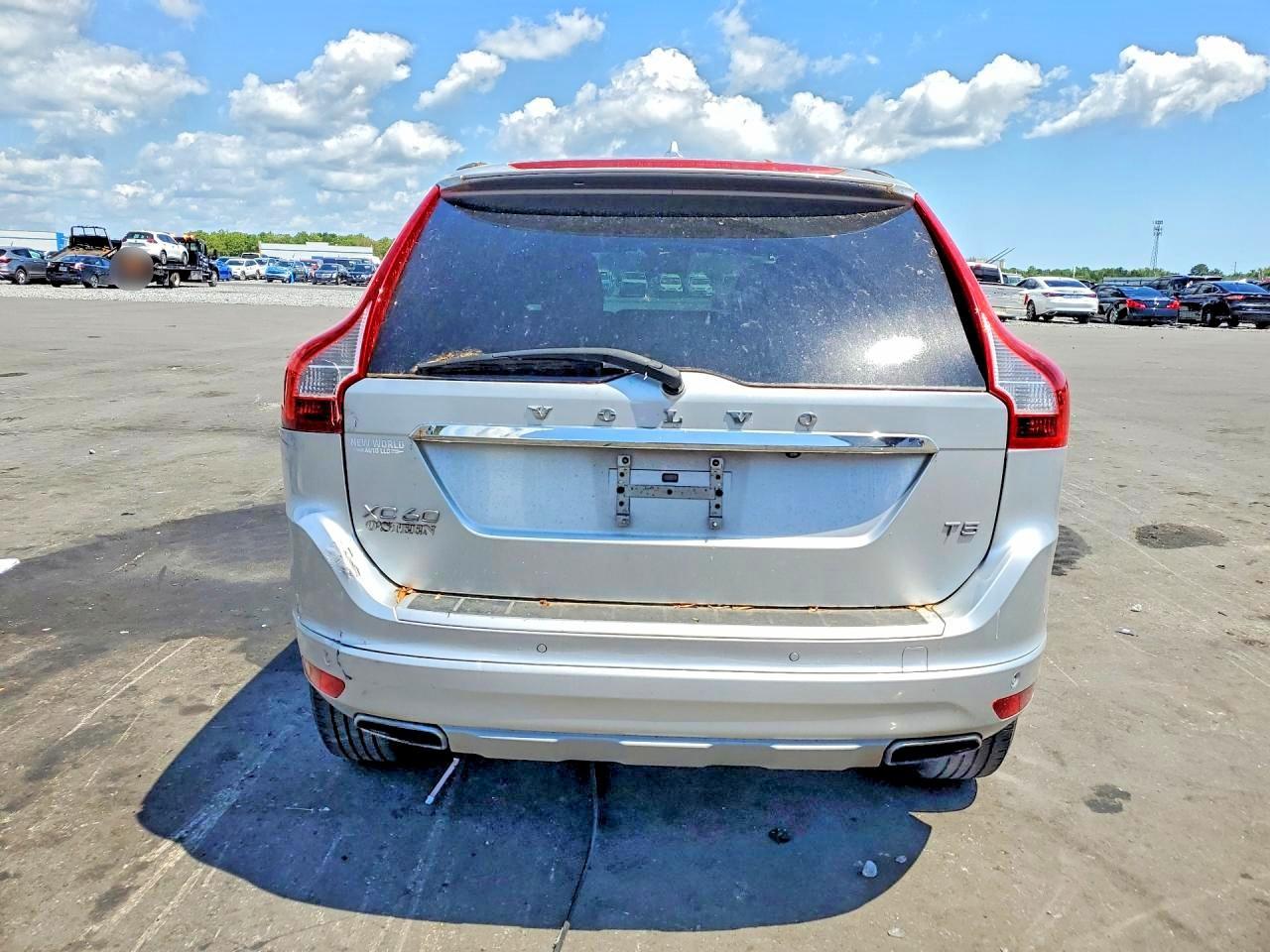 2016 VOLVO XC60