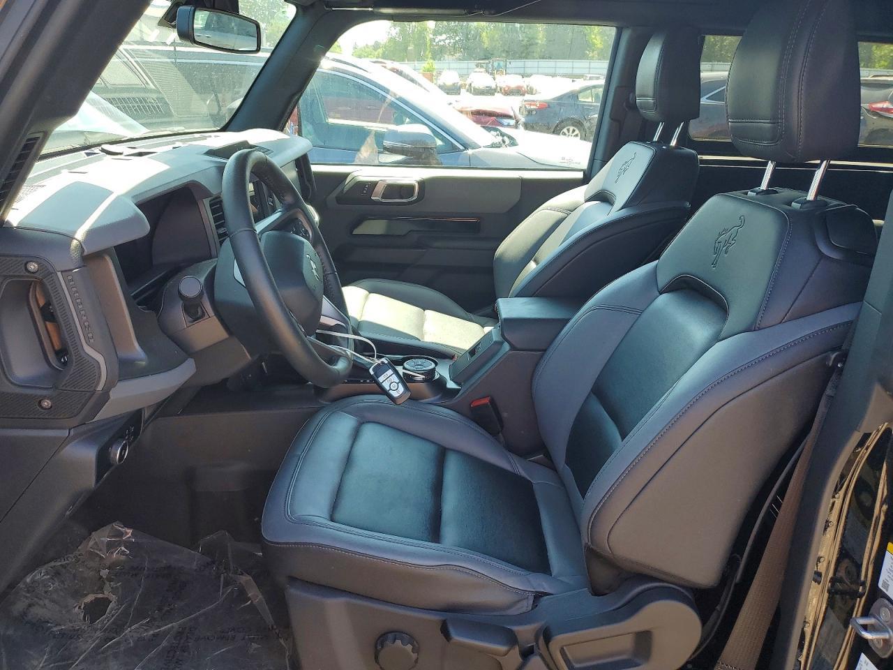 2024 FORD Bronco