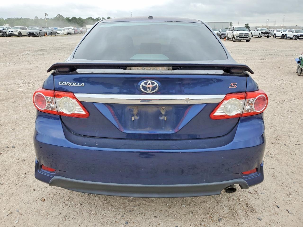 2013 TOYOTA COROLLA