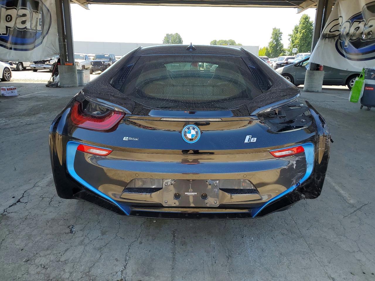 2014 BMW i8