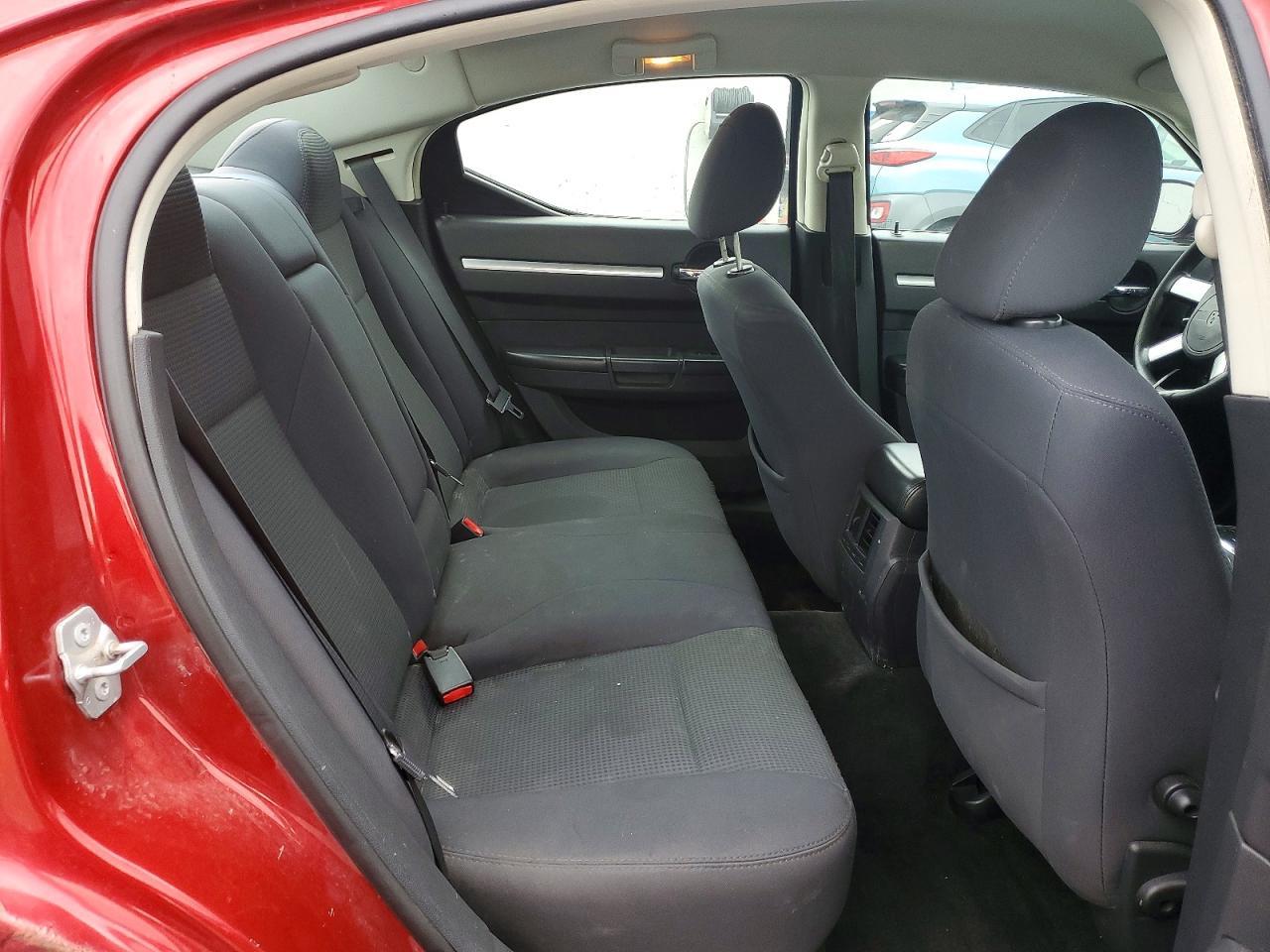 2010 DODGE CHARGER