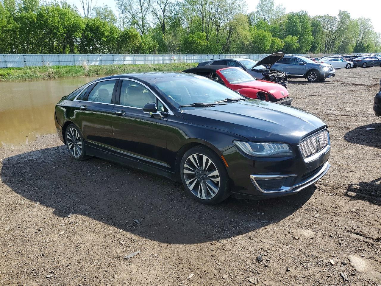 2017 LINCOLN MKZ