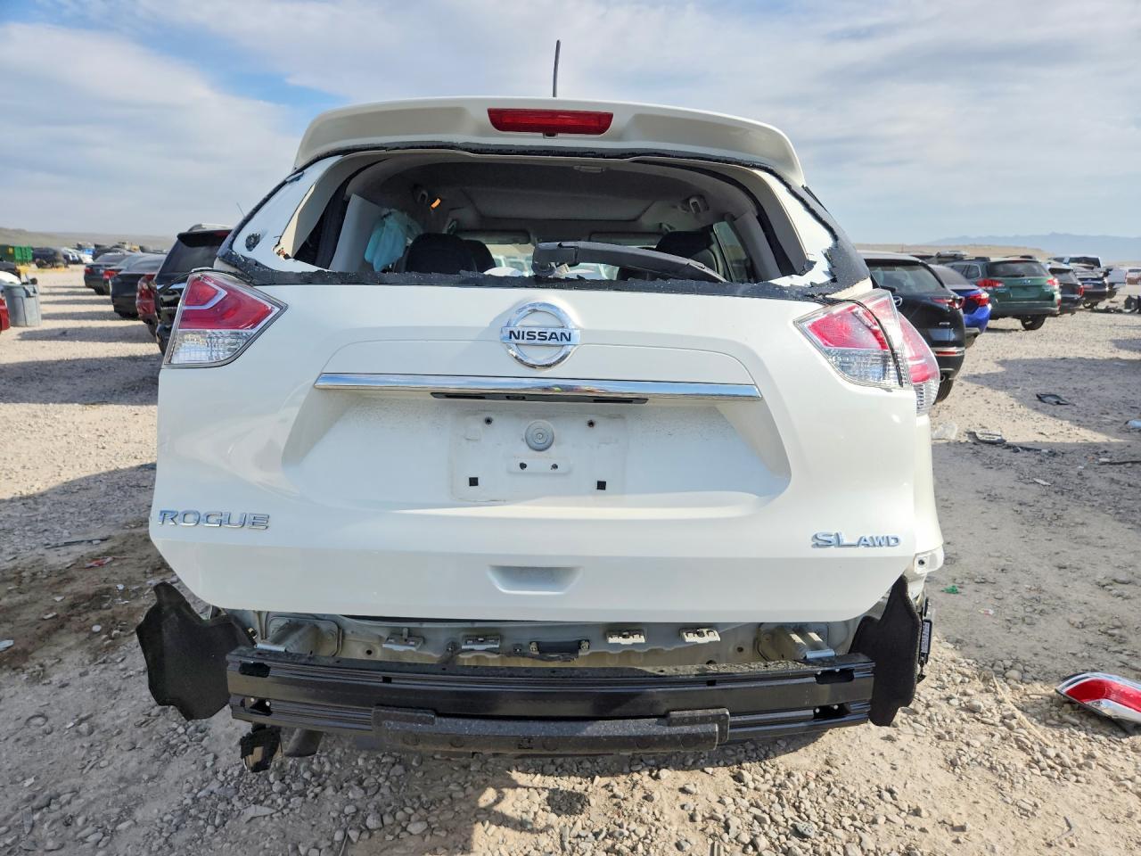2016 NISSAN ROGUE