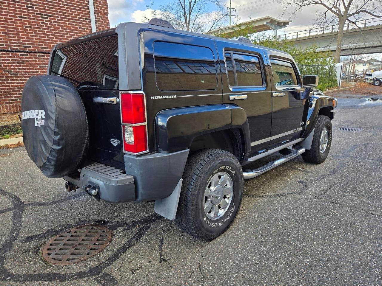 2009 HUMMER H3