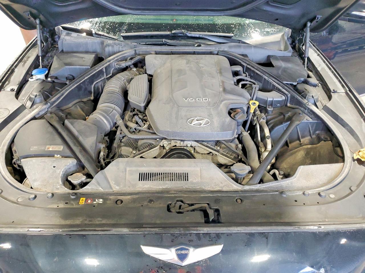 2016 HYUNDAI GENESIS