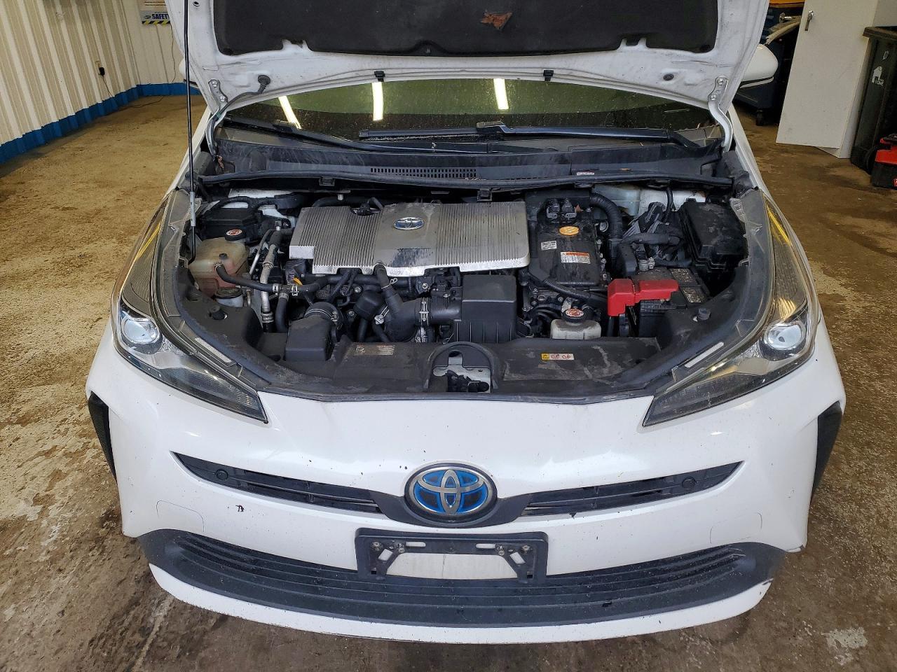 2019 TOYOTA PRIUS