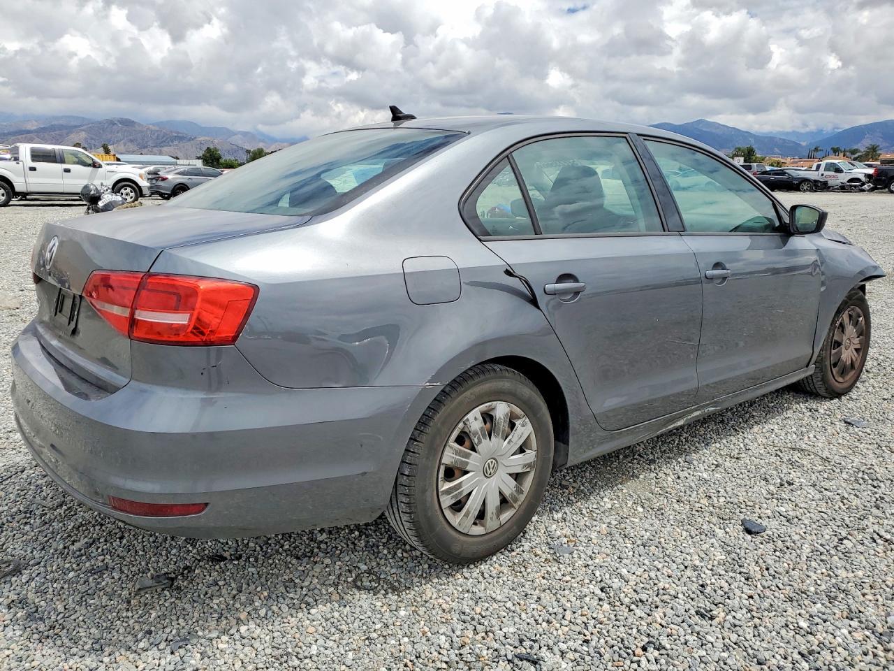 2015 VOLKSWAGEN JETTA