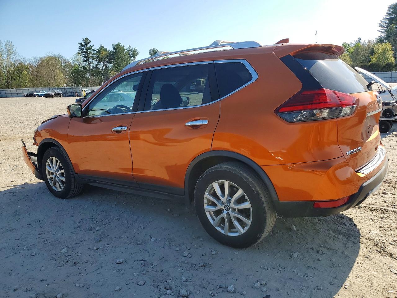 2017 NISSAN ROGUE