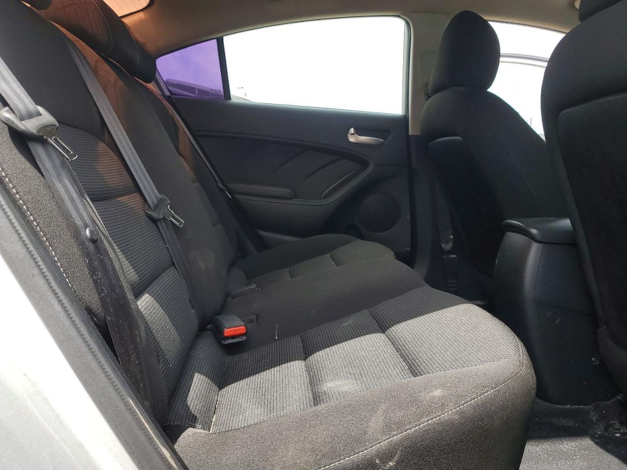 2017 KIA FORTE