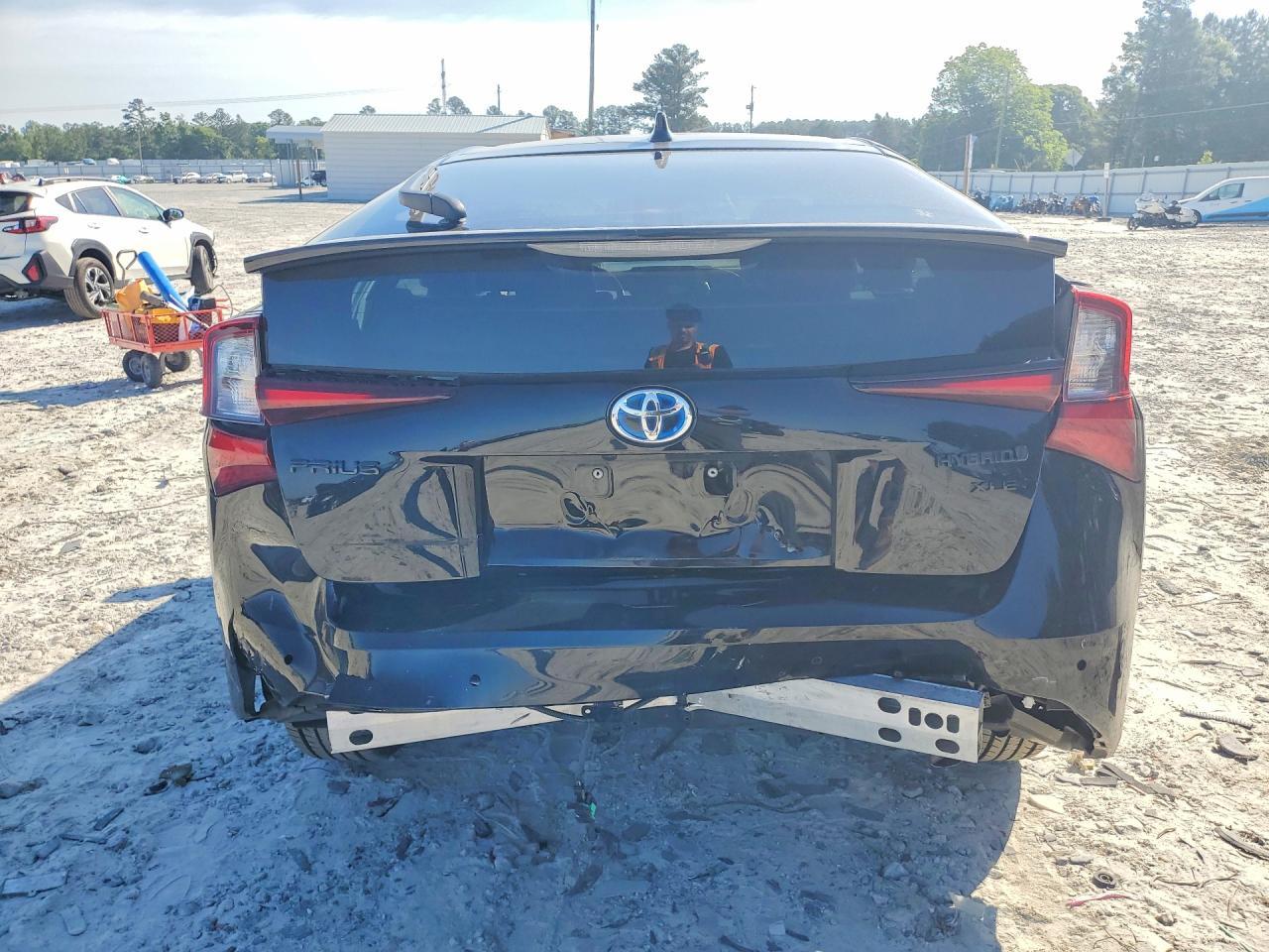 2022 TOYOTA PRIUS