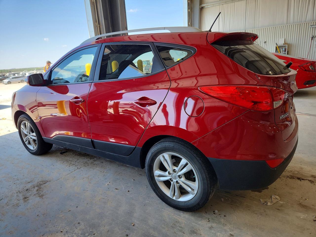 2011 HYUNDAI TUCSON