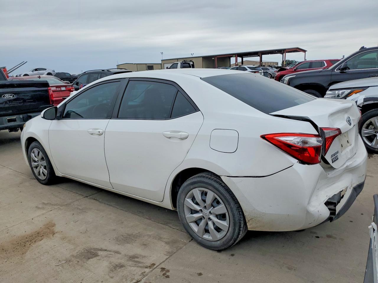 2015 TOYOTA COROLLA