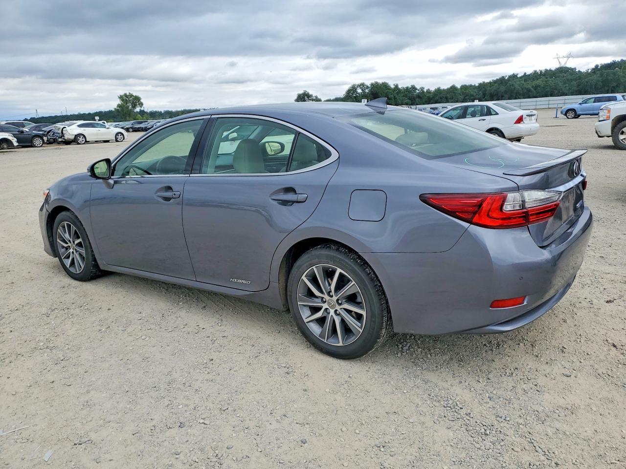 2016 LEXUS ES 300H