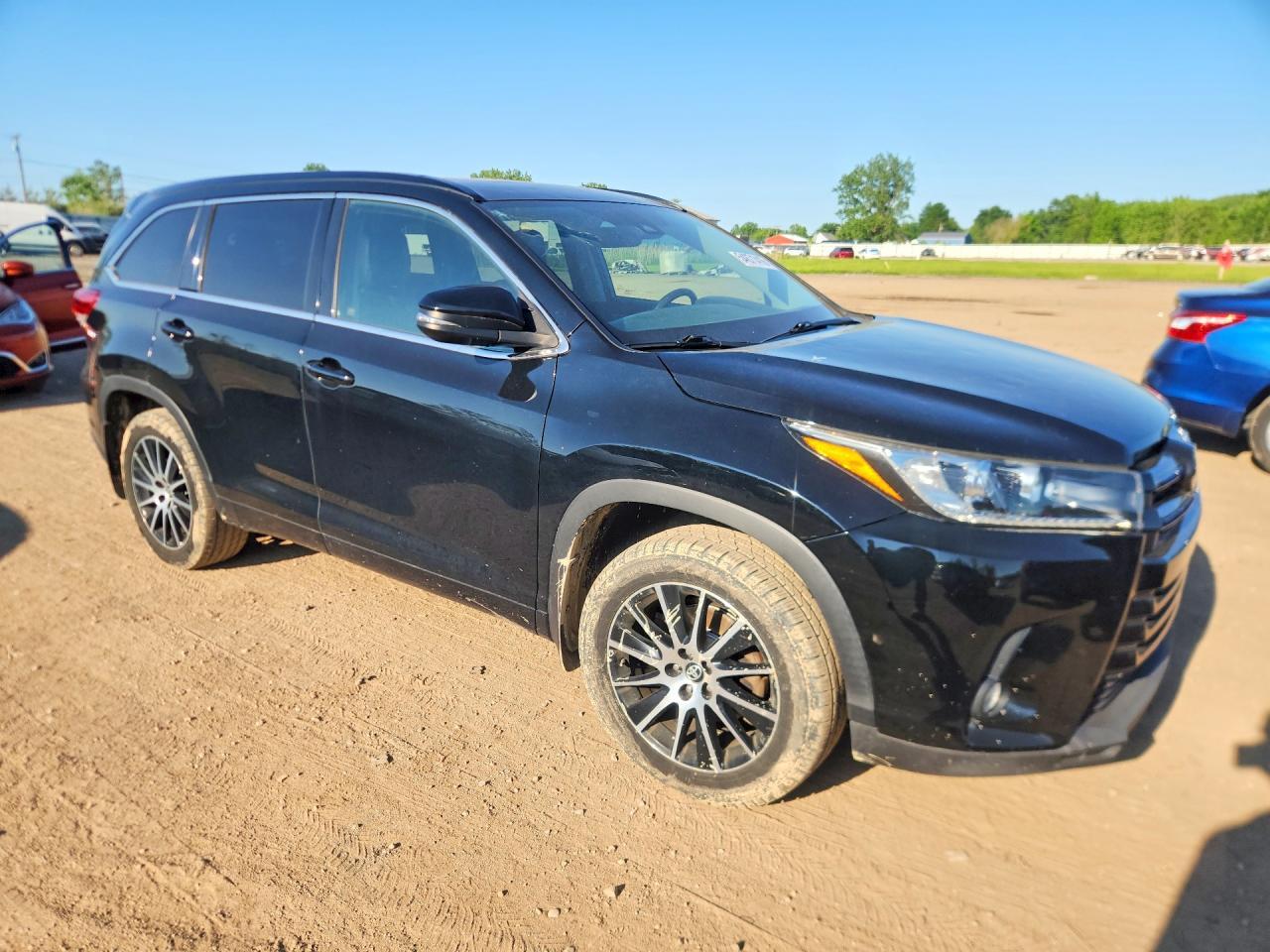 2018 TOYOTA HIGHLANDER
