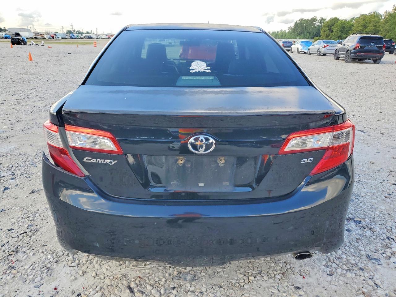 2012 TOYOTA CAMRY